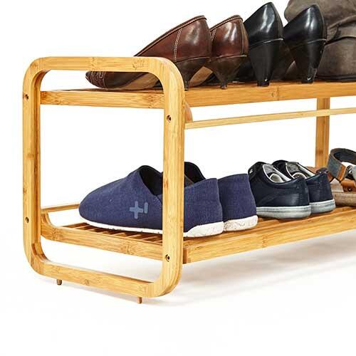 Moderne skoreol i bambus