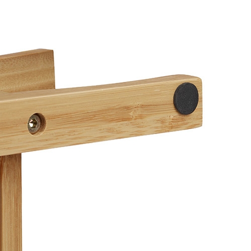 Vinholder i bambustræ