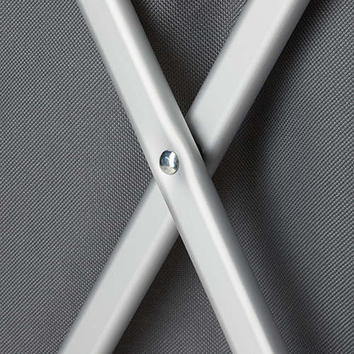 Mørkegrå vasketøjskurv med alu stel