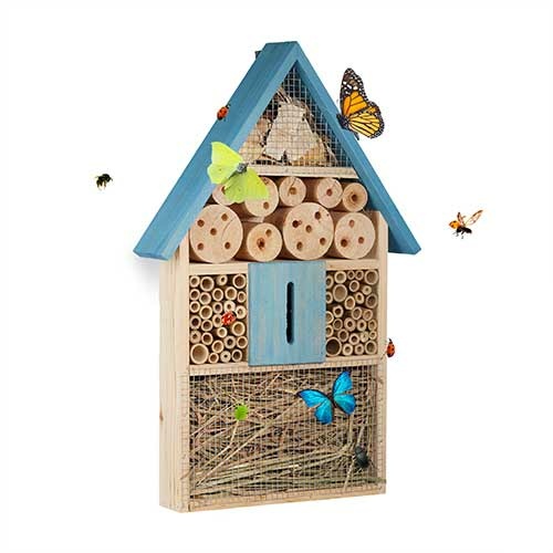 Insekthotel i træ med blåt tag