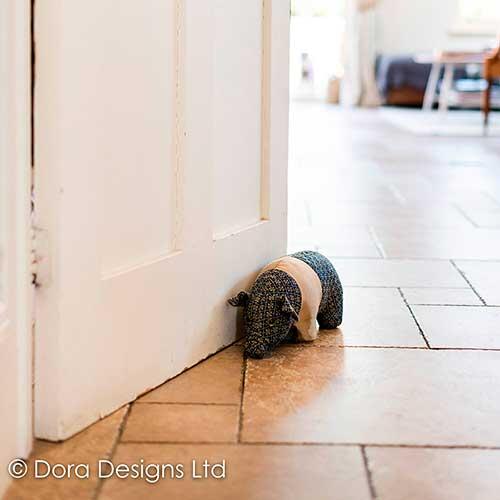 Dørstopper gris - Siouxsie Saddleback