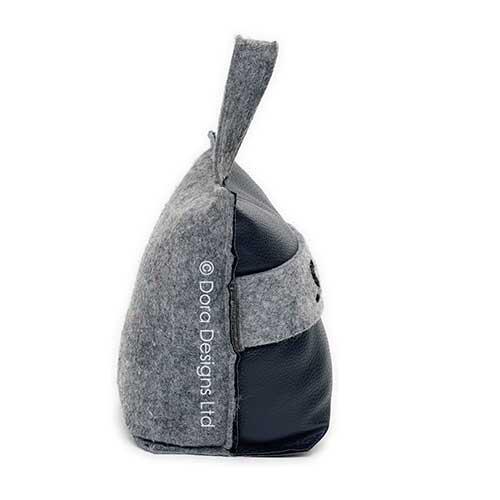 Taske dørstopper med håndtag