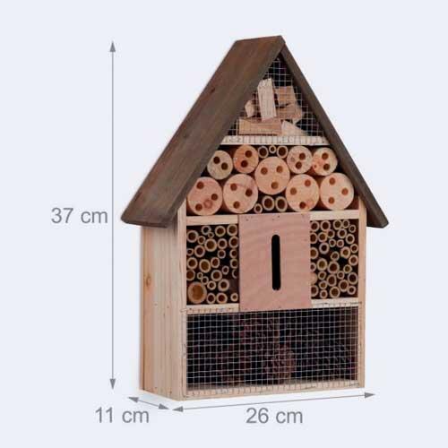 Insektbo i træ - 37 x 26 x 11 cm.