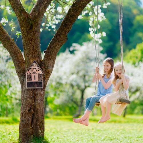 Insekthotel træ - 37 x 26 x 11 cm.