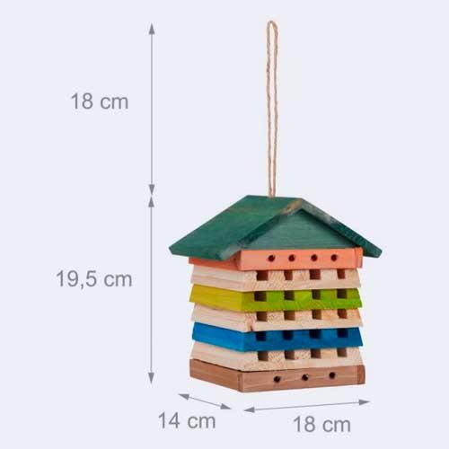 Bihus i grantræ - 19,5 x 18 x 14 cm.